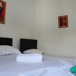 Helpet Casa de hóspedes 2*