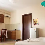 Casa de hóspedes Helpet