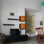 Helpet Casa de hóspedes Radhimë