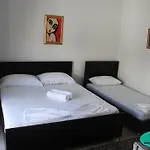 Helpet בית הארחה 2*